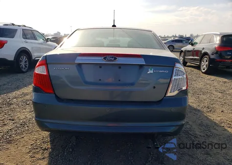 2011 Ford Fusion Hybrid z USA, uszkodzony, nr VIN 3FADP0L32BR299888